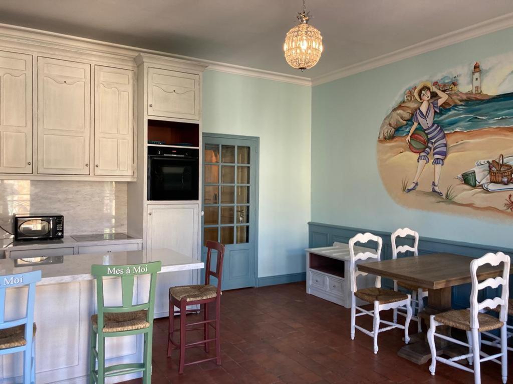 Mes A Moi In Pezenas - Appartements De Charme - Baignoire Balneo Экстерьер фото